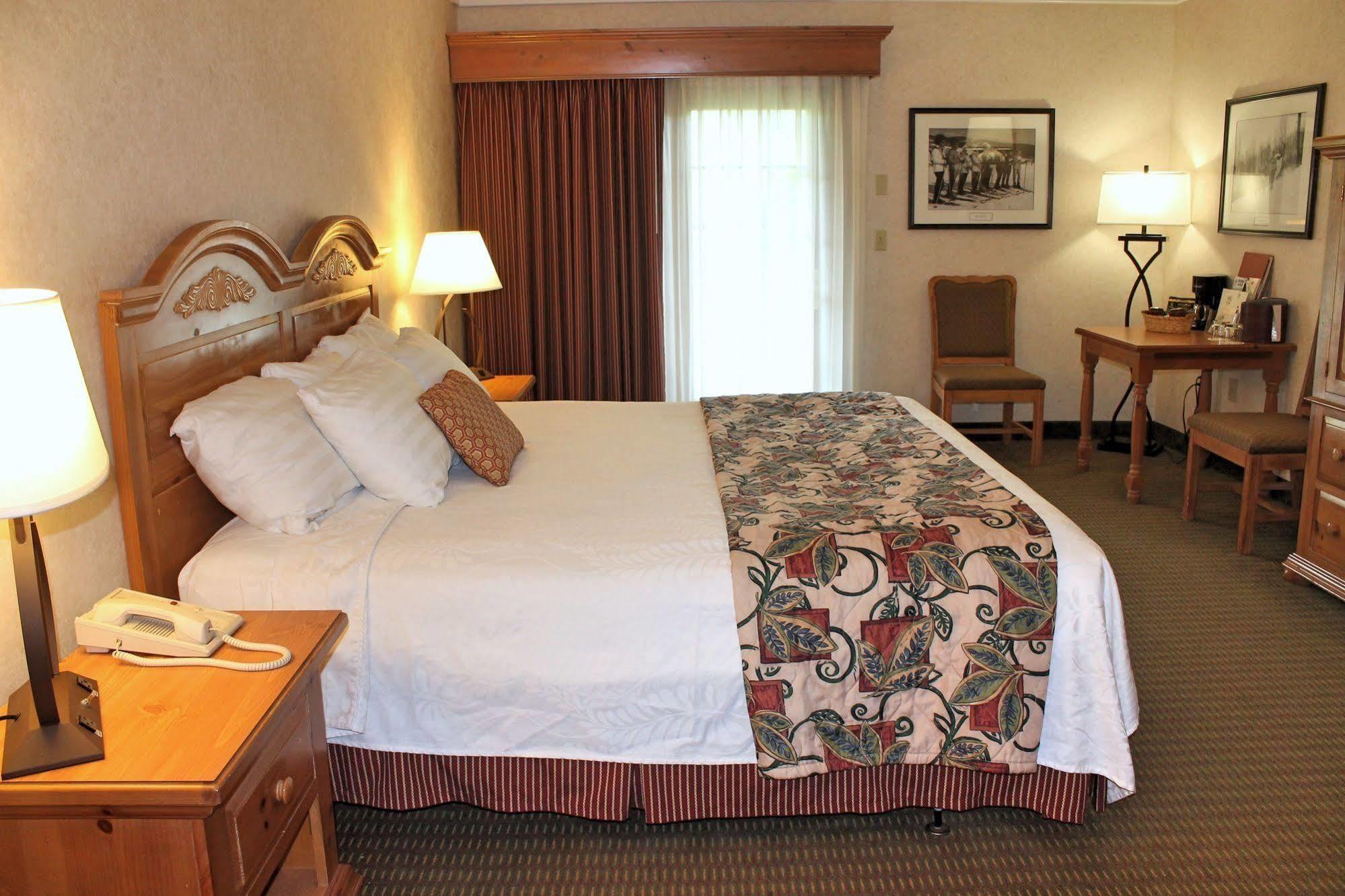 The Inn At Holiday Valley 엘리콧빌 외부 사진